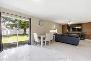 2126 Blackstone Landing Dr, Kissimmee, FL 34758 - Photo 12