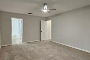 370 S Cobble Ct, Mount Dora, FL 32757 - Photo 10