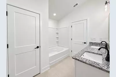 1635 Ann Rose Way, Leesburg, FL 34748 - Photo 18