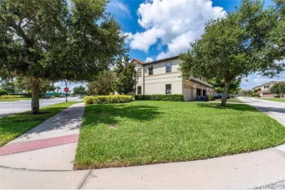 10155 Eagle Creek Center Boulevard, Orlando, FL 32832 - Photo 4