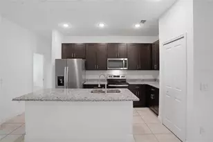 1010 Mayfair Pl, Kissimmee, FL 34758 - Photo 8