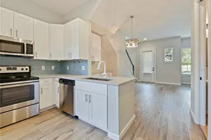 13679 Eridanus Dr, Orlando, FL 32828 - Photo 10