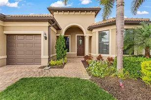 12437 Golden Sage Dr, Sarasota, FL 34238 - Photo 4