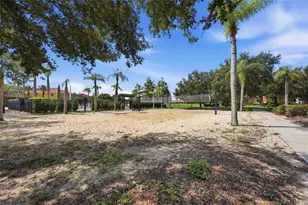 1120 Las Fuentes Dr, Kissimmee, FL 34746 - Photo 36