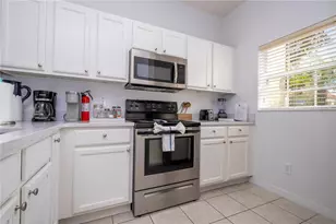 1120 Las Fuentes Dr, Kissimmee, FL 34746 - Photo 2