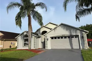 2830 Strand Cir, Oviedo, FL 32765 - Photo 1