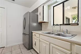847 Carlson Dr, Orlando, FL 32804 - Photo 10