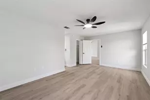 621 N Delmonte Ct, Poinciana, FL 34758 - Photo 18