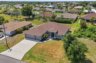 119 Long Meadow Ln, Rotonda West, FL 33947 - Photo 2