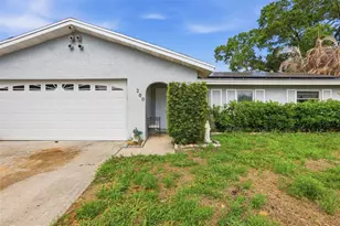 200 Sir Lawrence Dr, Sanford, FL 32773 - Photo 2