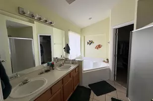 318 Langham Dr, Davenport, FL 33897 - Photo 8