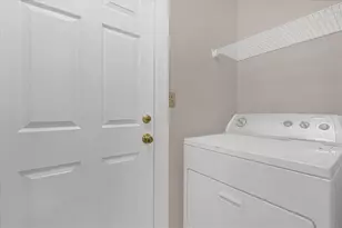 203 Larkspur Ct, Kissimmee, FL 34743 - Photo 14