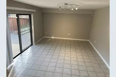 5361 Elm Court #330, Orlando, FL 32811 - Photo 4