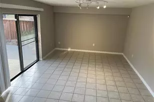 5361 Elm Ct, Orlando, FL 32811 - Photo 4