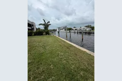581 Rountree Drive, Longboat Key, FL 34228 - Photo 4