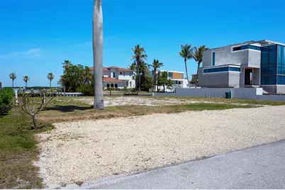 581 Rountree Drive, Longboat Key, FL 34228 - Photo 18