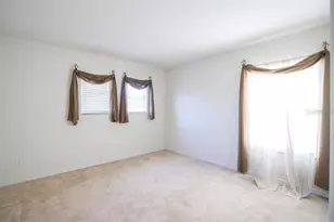 1412 Blackwater Pond Dr, Orlando, FL 32828 - Photo 16