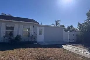 7101 15th St N, Saint Petersburg, FL 33702 - Photo 4