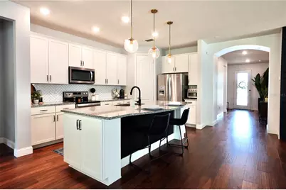 10401 Malvasia Avenue, Riverview, FL 33578 - Photo 2