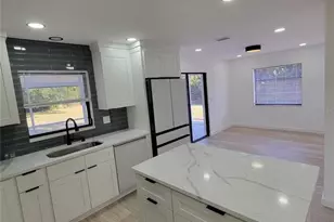 328 E Bay St, Osprey, FL 34229 - Photo 6