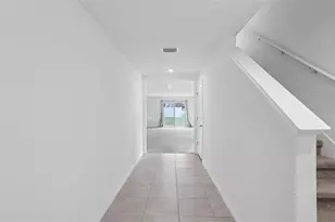 7530 Broad Pointe Dr, Zephyrhills, FL 33540 - Photo 14