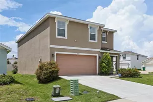 7530 Broad Pointe Dr, Zephyrhills, FL 33540 - Photo 1