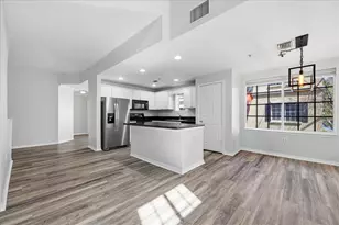 5202 Hampton Beach Pl, Tampa, FL 33609 - Photo 8