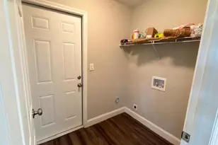 4226 Kelly Miller Ct, Orlando, FL 32811 - Photo 10