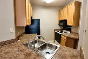 10017 Courtney Palms Blvd, Tampa, FL 33619 - Photo 4