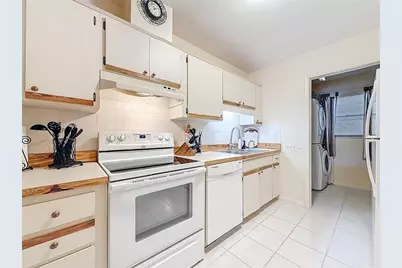 3505 Tarpon Woods Blvd #P408, Palm Harbor, FL 34685 - Photo 6