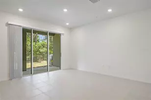 5273 Luisa Ct, Saint Cloud, FL 34771 - Photo 16