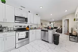 242 E Main Street E, Haines City, FL 33844 - Photo 6