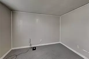 9610 N 12th St, Tampa, FL 33612 - Photo 2