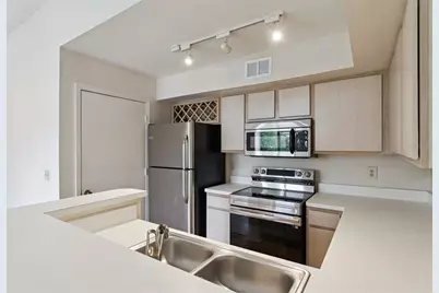7270 Westpointe Boulevard #931, Orlando, FL 32835 - Photo 10