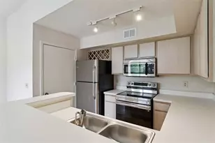 7270 Westpointe Blvd, Orlando, FL 32835 - Photo 10