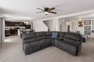 2082 Ficus St, Mascotte, FL 34753 - Photo 4