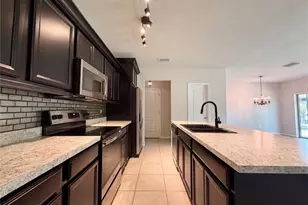 14405 Scottburgh Glen Dr, Wimauma, FL 33598 - Photo 2