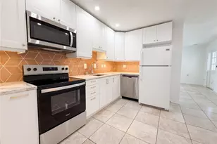 829 E 4th St, Englewood, FL 34223 - Photo 2