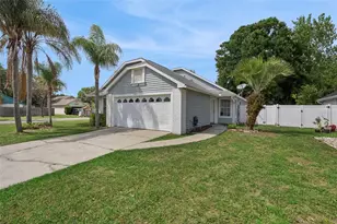 108 Edgewater Cir, Sanford, FL 32773 - Photo 46