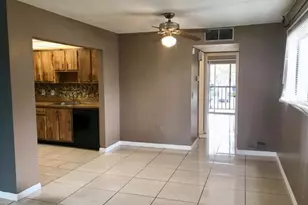 2565 Oak Park Way, Orlando, FL 32822 - Photo 2