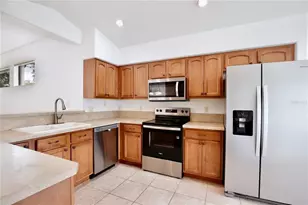 27210 Stoney Brook Dr, Leesburg, FL 34748 - Photo 4