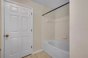 8301 Elm Park Dr, Orlando, FL 32821 - Photo 16