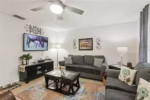 12532 Orangewood Ct, Tavares, FL 32778 - Photo 4
