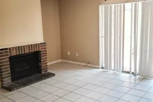 2330 Huntington Green Ct, Orlando, FL 32839 - Photo 2