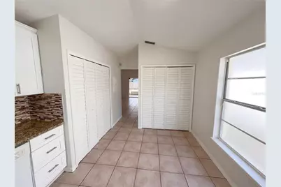 9814 Dean Cove Lane, Orlando, FL 32825 - Photo 10