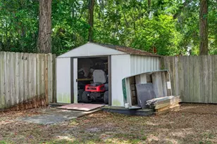 2303 Mahoney Ave, Leesburg, FL 34748 - Photo 24