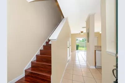 3383 Wilshire Way Road, Orlando, FL 32829 - Photo 4