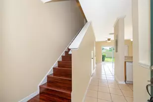 3383 Wilshire Way Rd, Orlando, FL 32829 - Photo 4