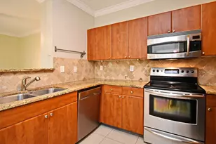 206 E South St, Orlando, FL 32801 - Photo 4