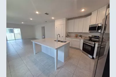 2747 San Marco Way, Winter Haven, FL 33884 - Photo 2